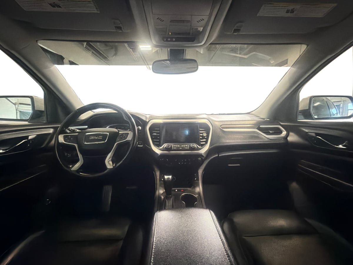Used 2019 GMC Acadia SLT AWD/4WD image 17
