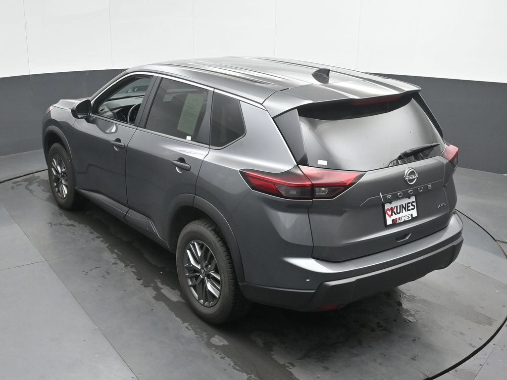 Used 2024 Nissan Rogue S AWD/4WD image 38