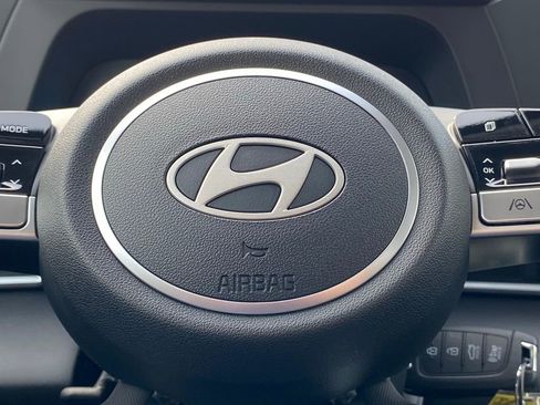 New 2026 Hyundai Elantra SE FWD image 18