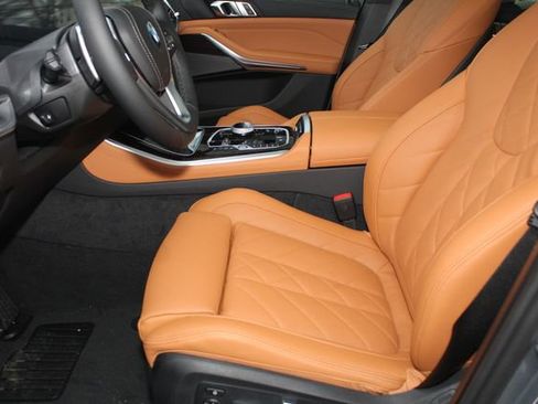 New 2026 BMW X5 xDrive50e w/ Executive Package image 19