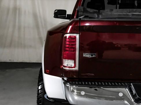 Used 2018 RAM 3500 Laramie image 59