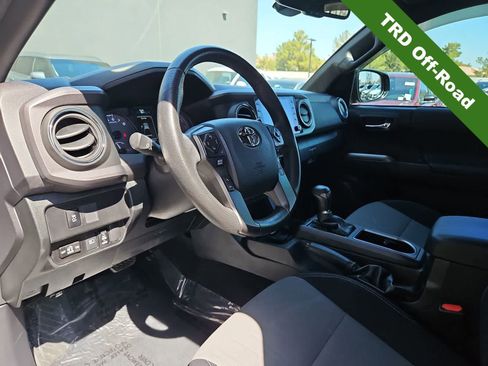 Used 2021 Toyota Tacoma TRD Off-Road RWD image 10