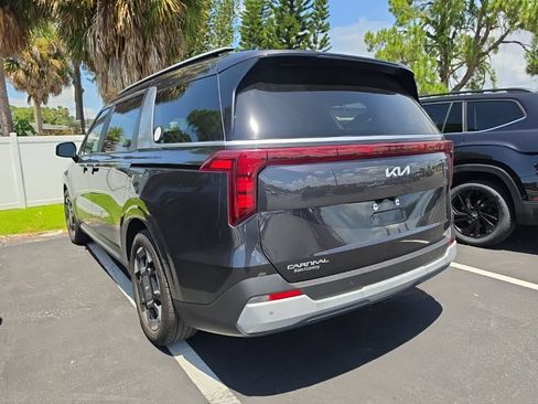 Certified 2025 Kia Carnival EX FWD image 13