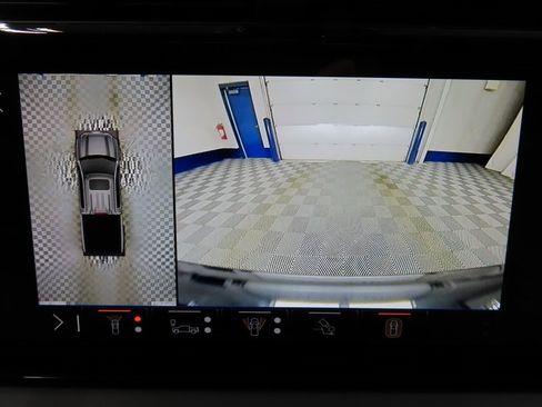 Used 2025 GMC Sierra 1500 Denali Ultimate image 15