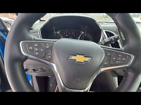 Used 2024 Chevrolet Equinox Premier image 12