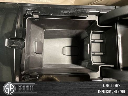 Used 2023 Lincoln Nautilus Reserve w/ Equipment Group 201A image 25