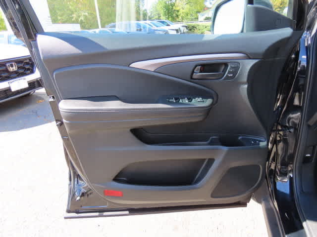 Certified 2023 Honda Passport EX-L image 15