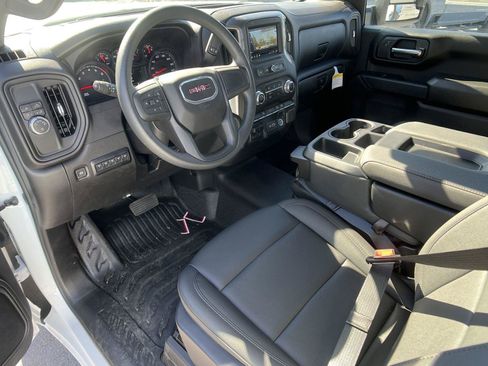New 2025 GMC Sierra 3500 Pro w/ Convenience Package RWD image 17