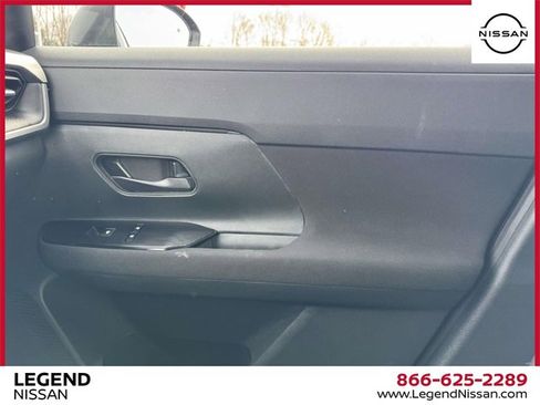 Certified 2025 Nissan Kicks S image 34