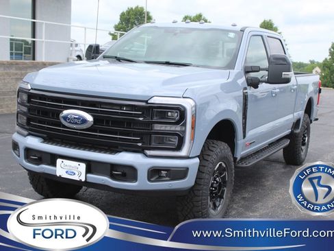 New 2026 Ford F350 Platinum w/ Tremor Off-Road Package AWD/4WD image 1