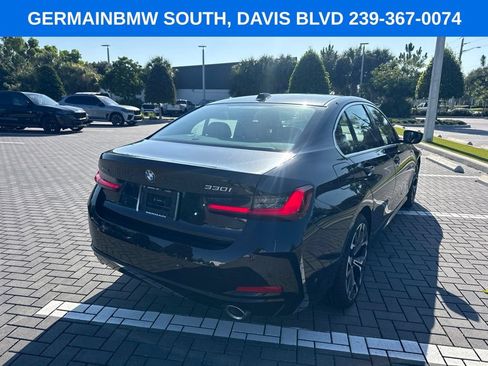 Used 2025 BMW 330i xDrive Sedan w/ Premium Package AWD/4WD image 8