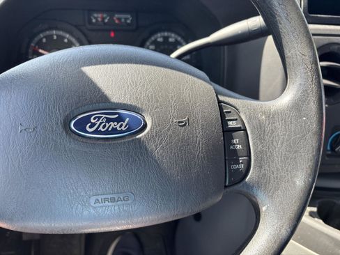 Used 2014 Ford E-350 and Econoline 350 Super Duty image 11