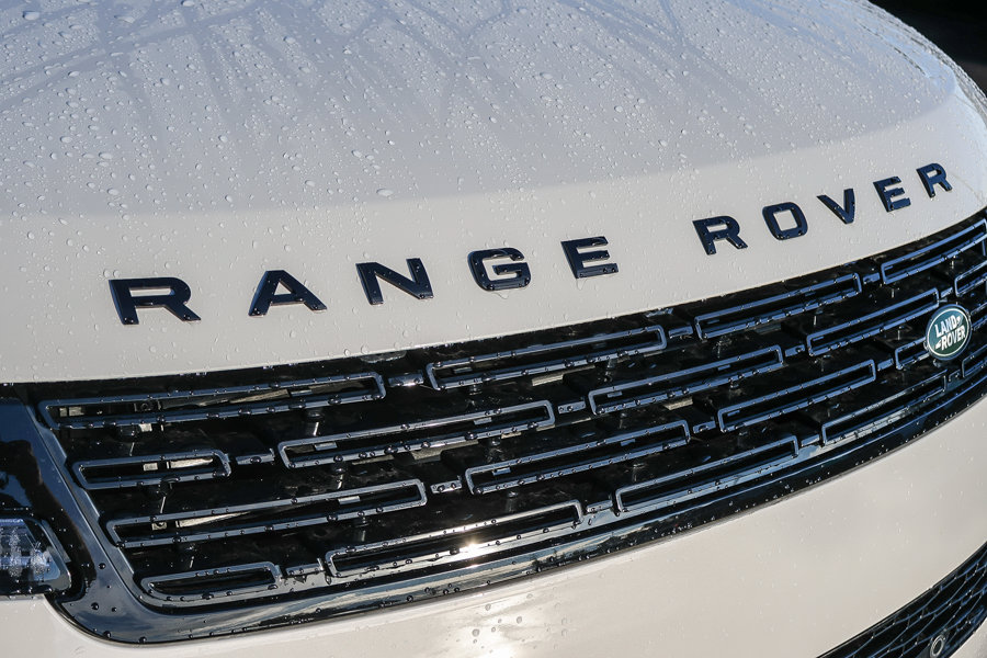 New 2026 Land Rover Range Rover Sport Dynamic SE AWD/4WD image 16