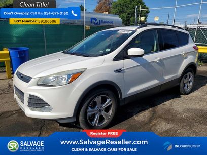 Used 2015 Ford Escape SE w/ Equipment Group 201A
