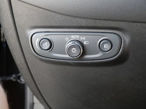Used 2020 Chevrolet Equinox LT AWD/4WD image 18