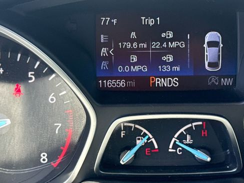 Used 2017 Ford Escape Titanium FWD image 34