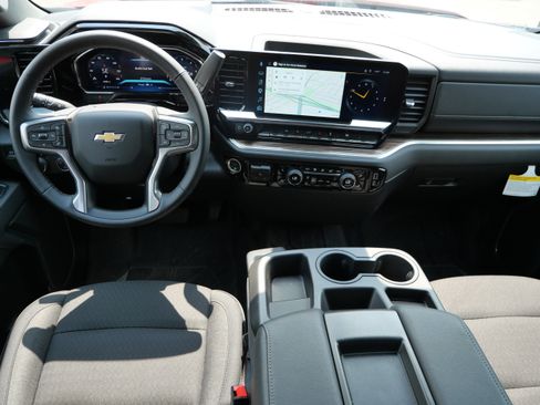 Used 2026 Chevrolet Silverado 1500 LT w/ Protection Package AWD/4WD image 7
