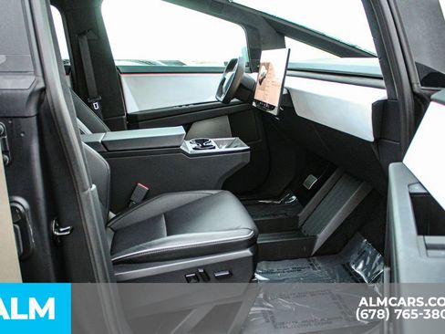 Used 2025 Tesla Cybertruck AWD Crew Cab image 17