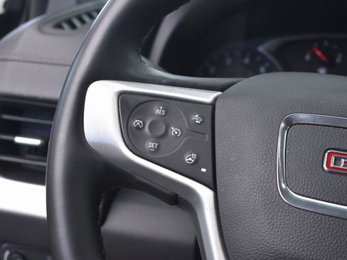 Used 2023 GMC Terrain SLT image 15