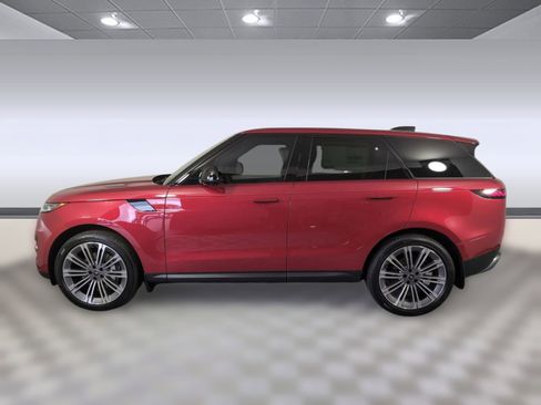 Used 2025 Land Rover Range Rover Sport SE image 2