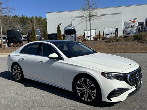 Certified 2025 Mercedes-Benz E 350 4MATIC Sedan image 2