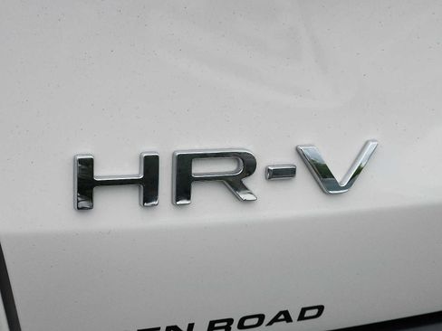 Certified 2026 Honda HR-V LX image 29