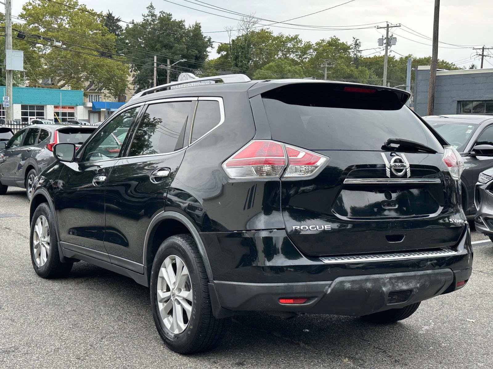 Used 2015 Nissan Rogue SV AWD/4WD image 5
