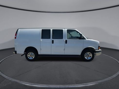 Used 2024 GMC Savana 2500 w/ Driver Convenience Package RWD image 9