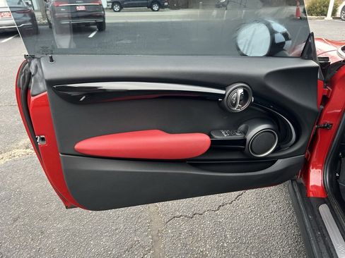 Used 2014 MINI Cooper S image 11