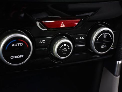 Used 2021 Subaru Forester Premium image 32