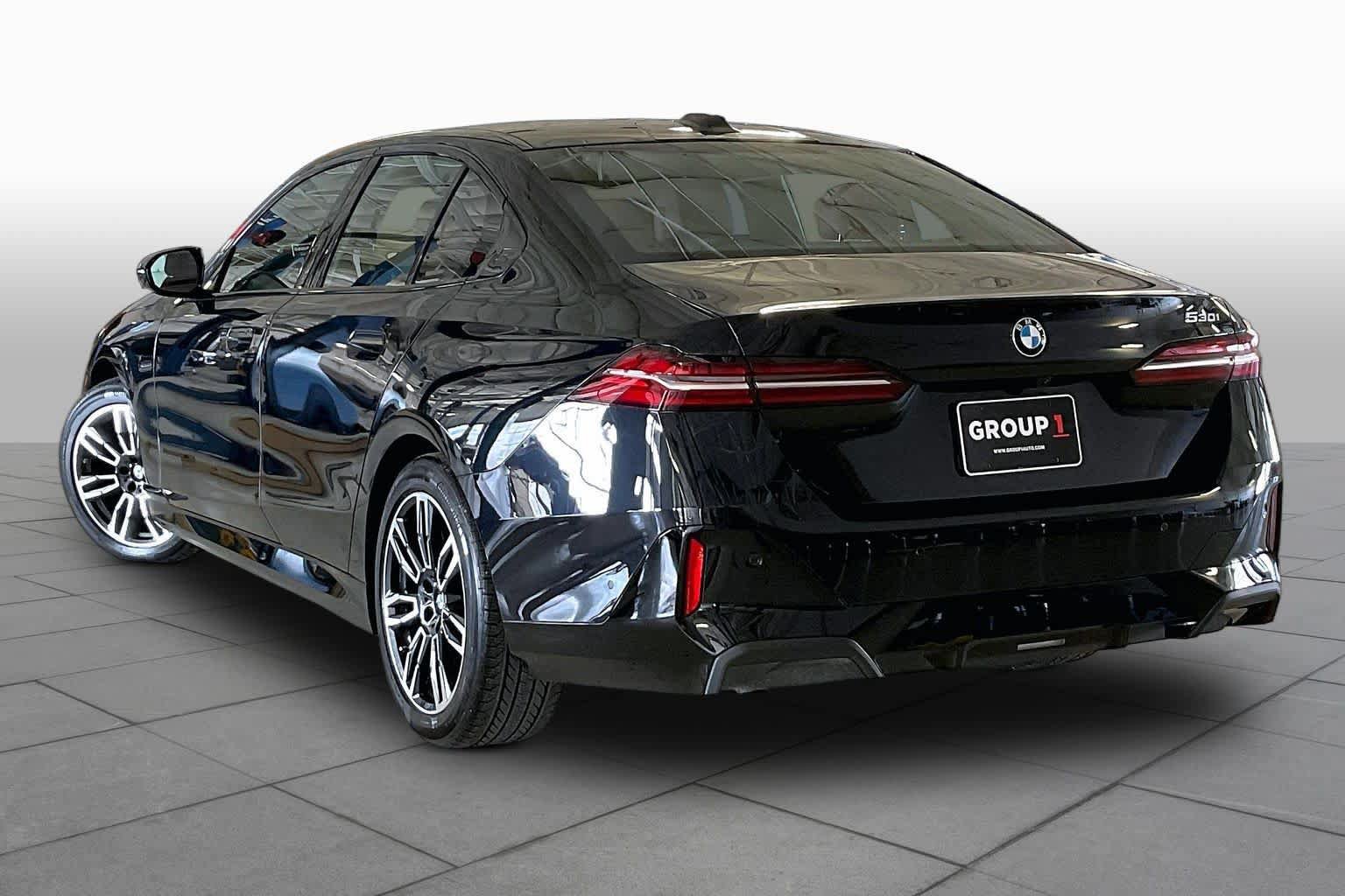 Used 2026 BMW 530i RWD image 11