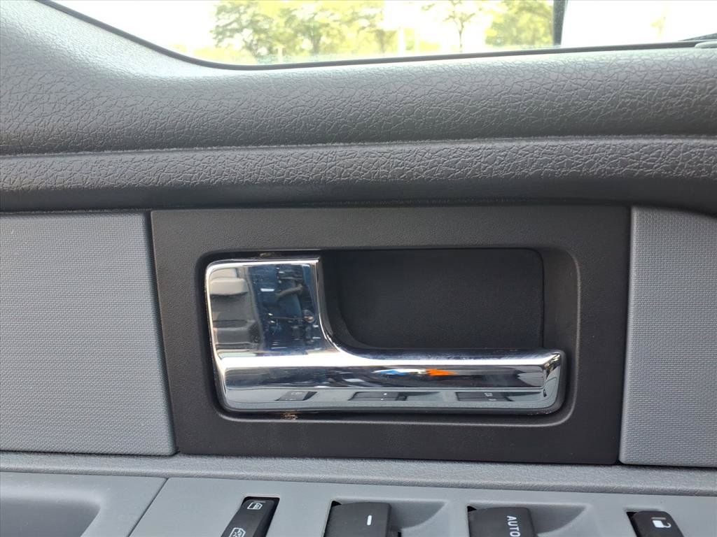 Used 2013 Ford F150 XLT w/ XLT Chrome Pkg RWD image 16
