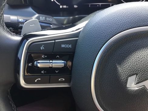 Used 2023 Kia Sorento SX AWD/4WD image 25
