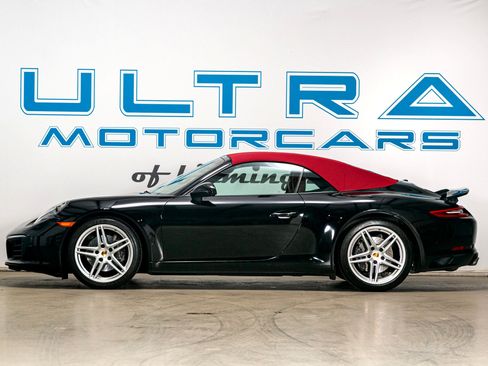 Used 2017 Porsche 911 Carrera image 3