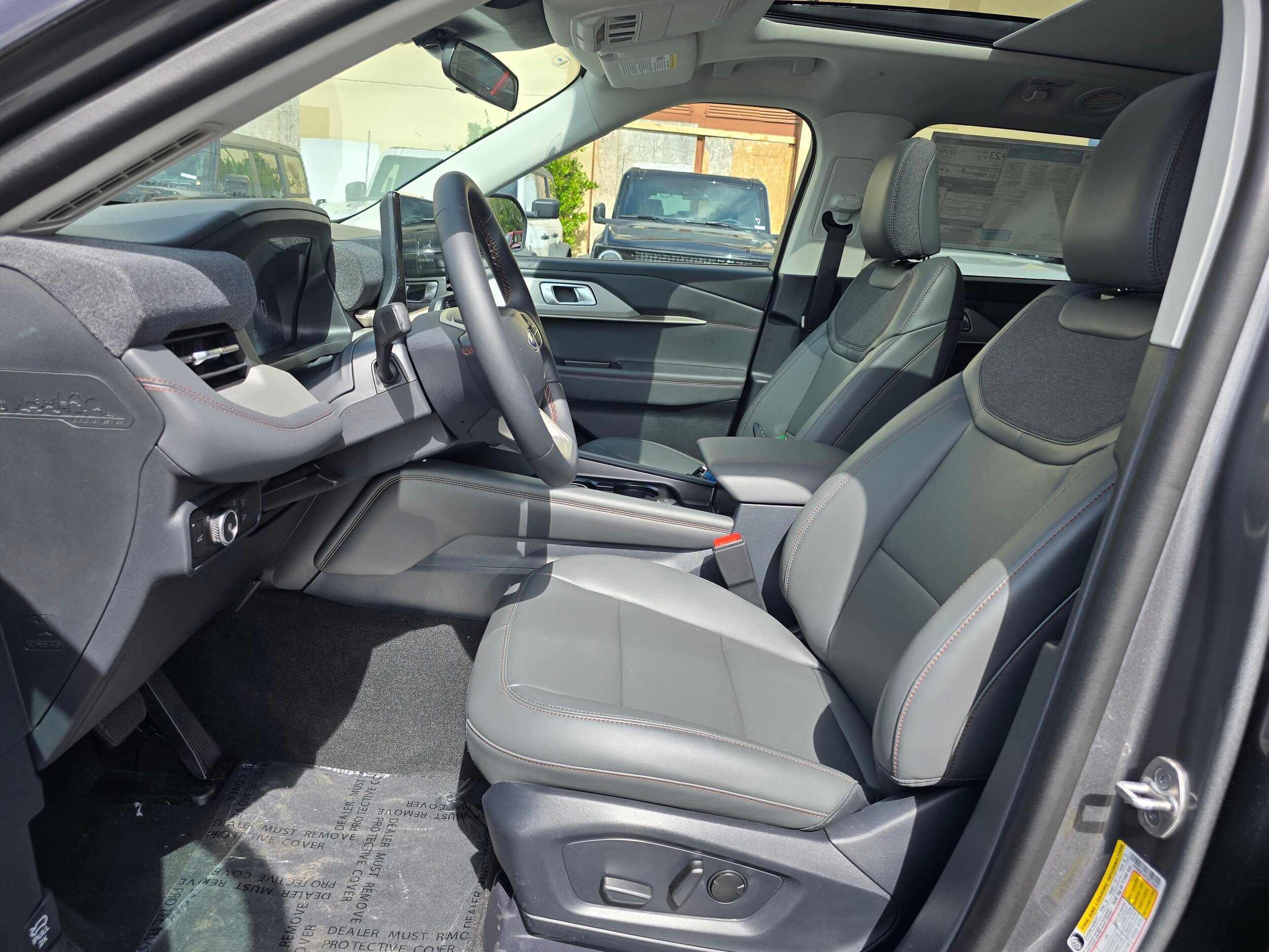 New 2026 Ford Explorer Active w/ Active Comfort Package AWD/4WD image 16