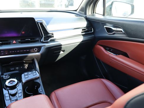 Used 2023 Kia Sportage SX Prestige image 13