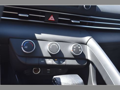 New 2026 Hyundai Elantra SE FWD image 20