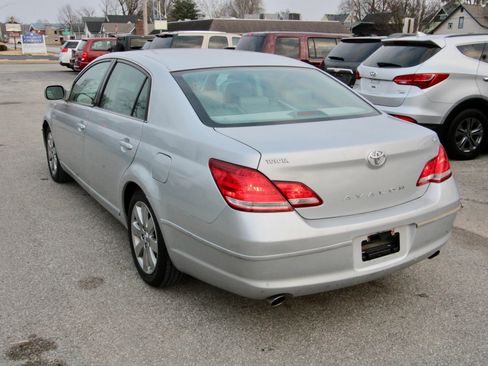 Used 2007 Toyota Avalon XLS image 4