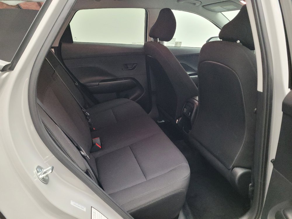 Used 2025 Hyundai Kona SEL FWD image 19