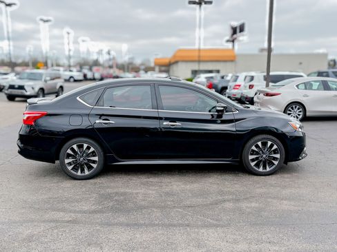 Used 2017 Nissan Sentra SR w/ SR Premium Technology Package image 13