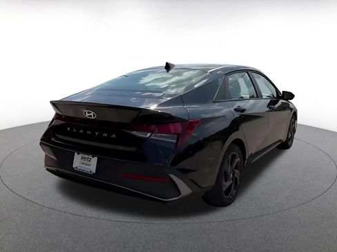 Used 2026 Hyundai Elantra Sport FWD image 15