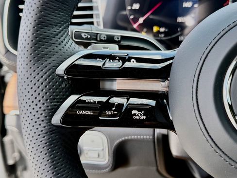 New 2026 Mercedes-Benz GLS 580 4MATIC image 22