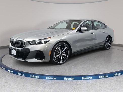 Used 2026 BMW 530i xDrive 530i xDrive w/ M Sport Package image 1