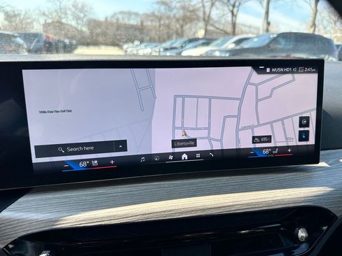 Used 2025 BMW i4 xDrive40i w/ Parking Assistance Package image 19