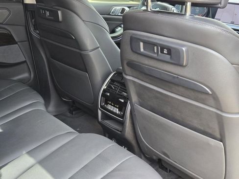 Used 2020 BMW X7 xDrive40i w/ Premium Package AWD/4WD image 29