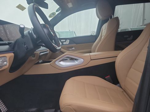 Used 2024 Mercedes-Benz GLS 450 4MATIC image 15