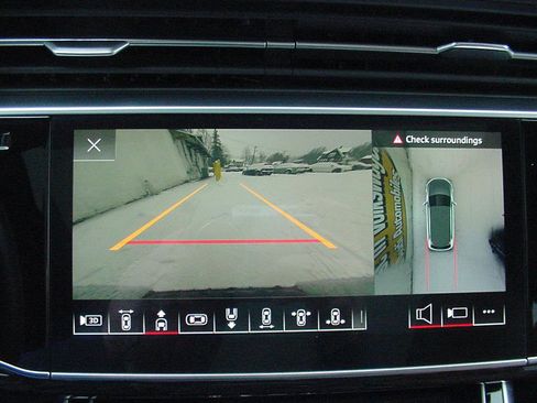 Used 2021 Audi Q7 3.0T Premium Plus w/ Premium Plus Package image 24