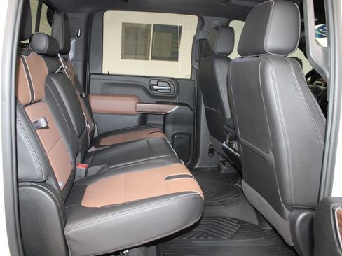 Used 2021 Chevrolet Silverado 2500 High Country w/ Z71 Off-Road Package AWD/4WD image 33
