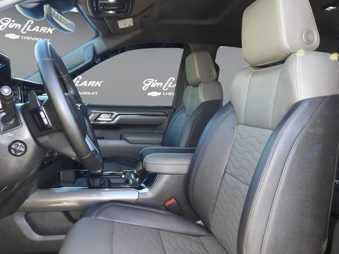 Used 2024 Chevrolet Silverado 1500 ZR2 w/ Technology Package image 46