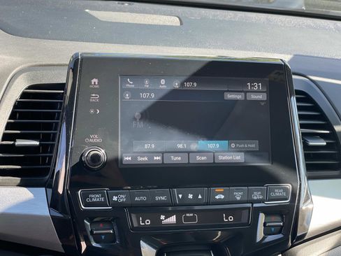 Certified 2023 Honda Odyssey EX-L image 7